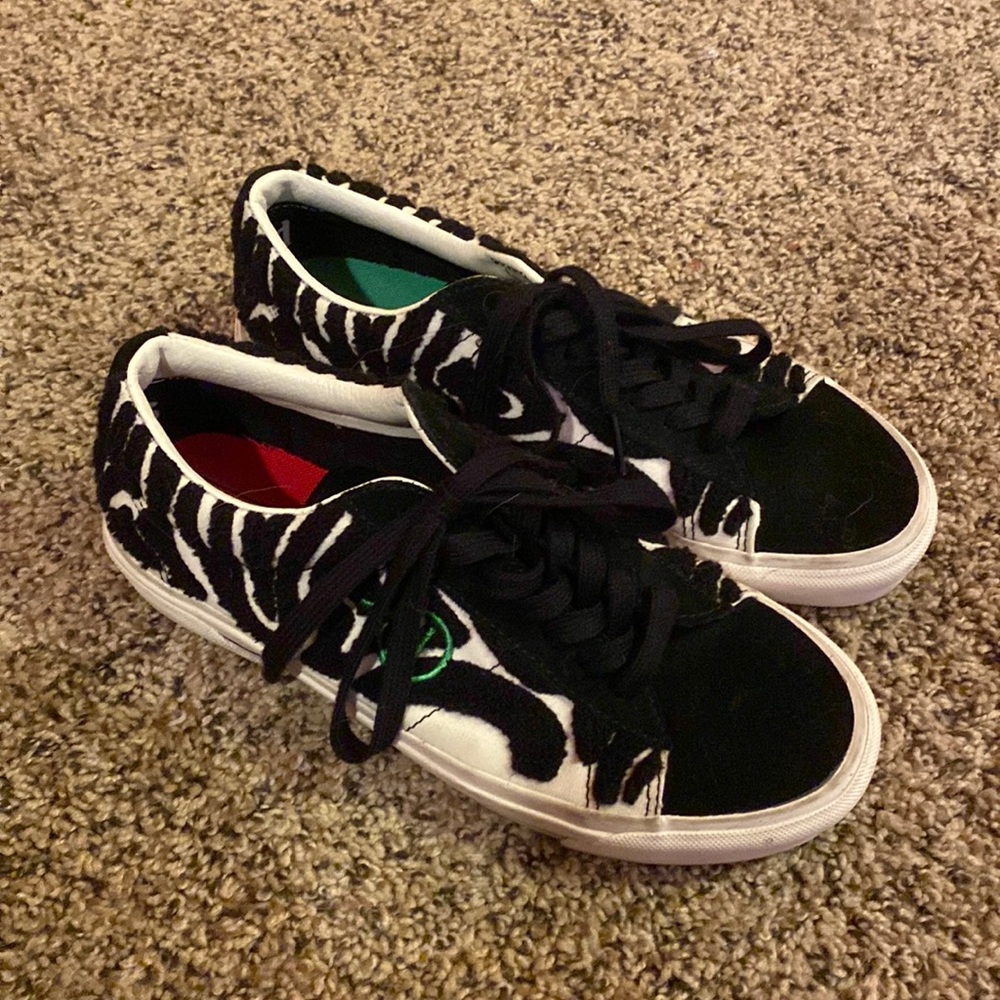 anderson park zebra stripe vans